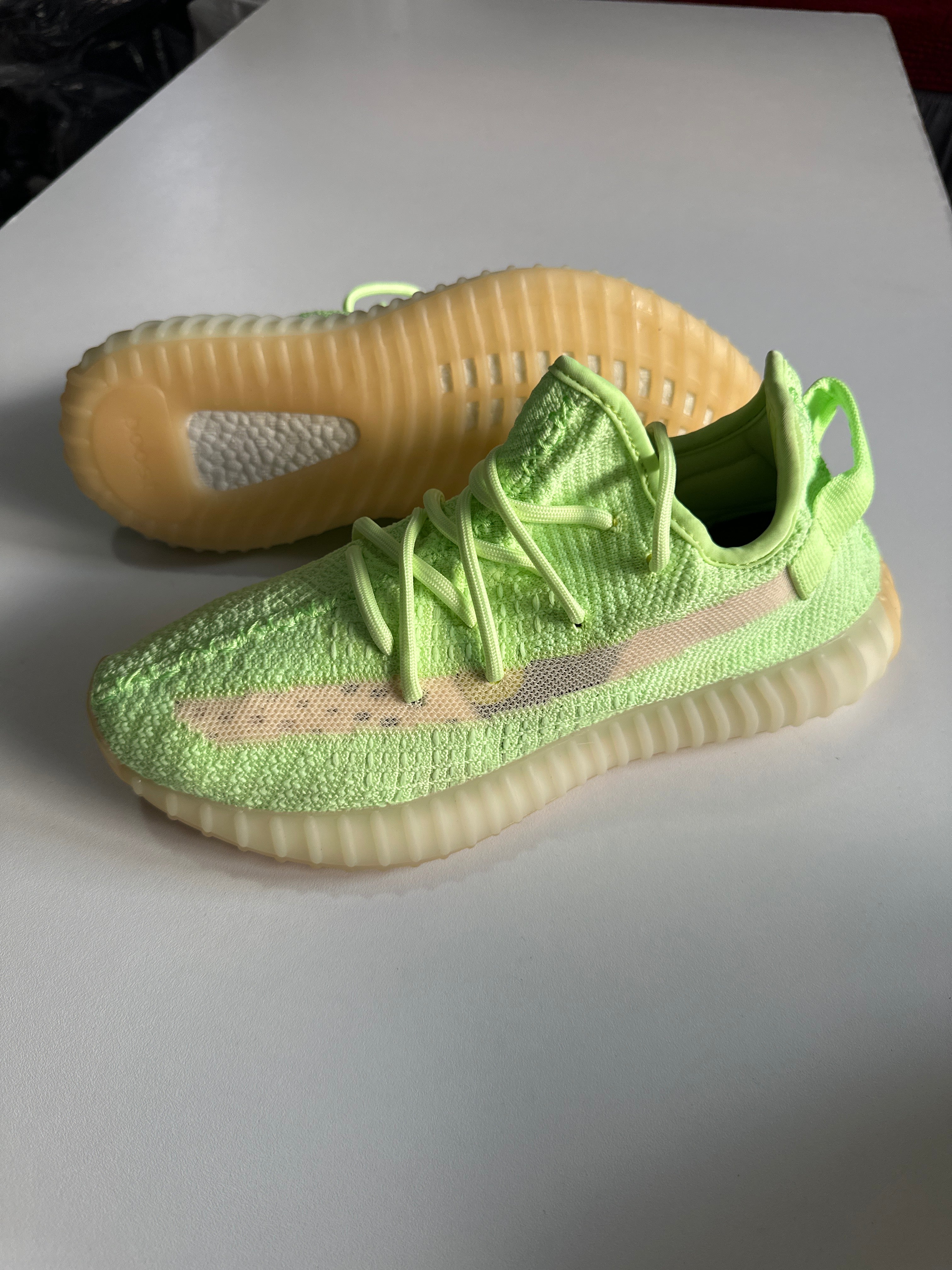 ADIDAY YEEZY