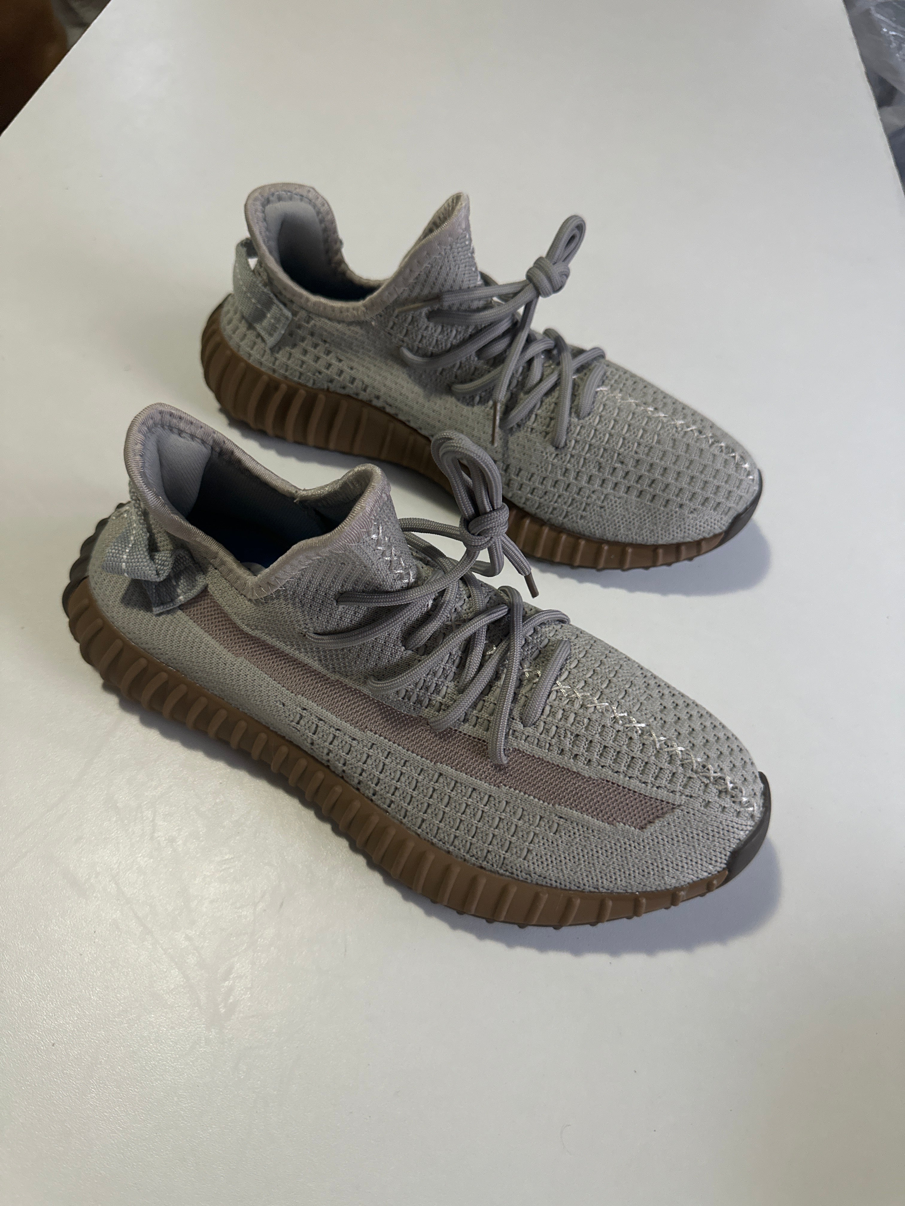 ADIDAY YEEZY