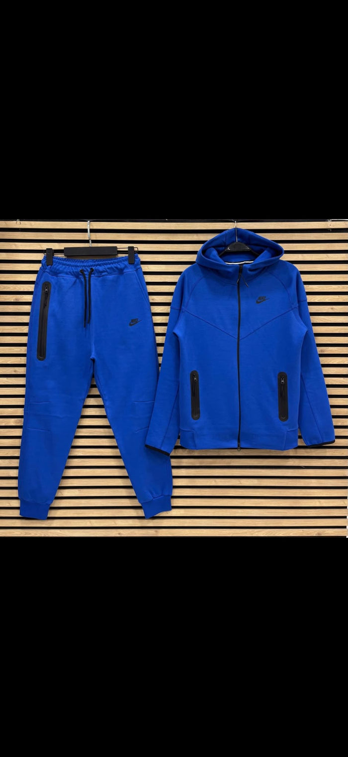 Nike Tech Fleece