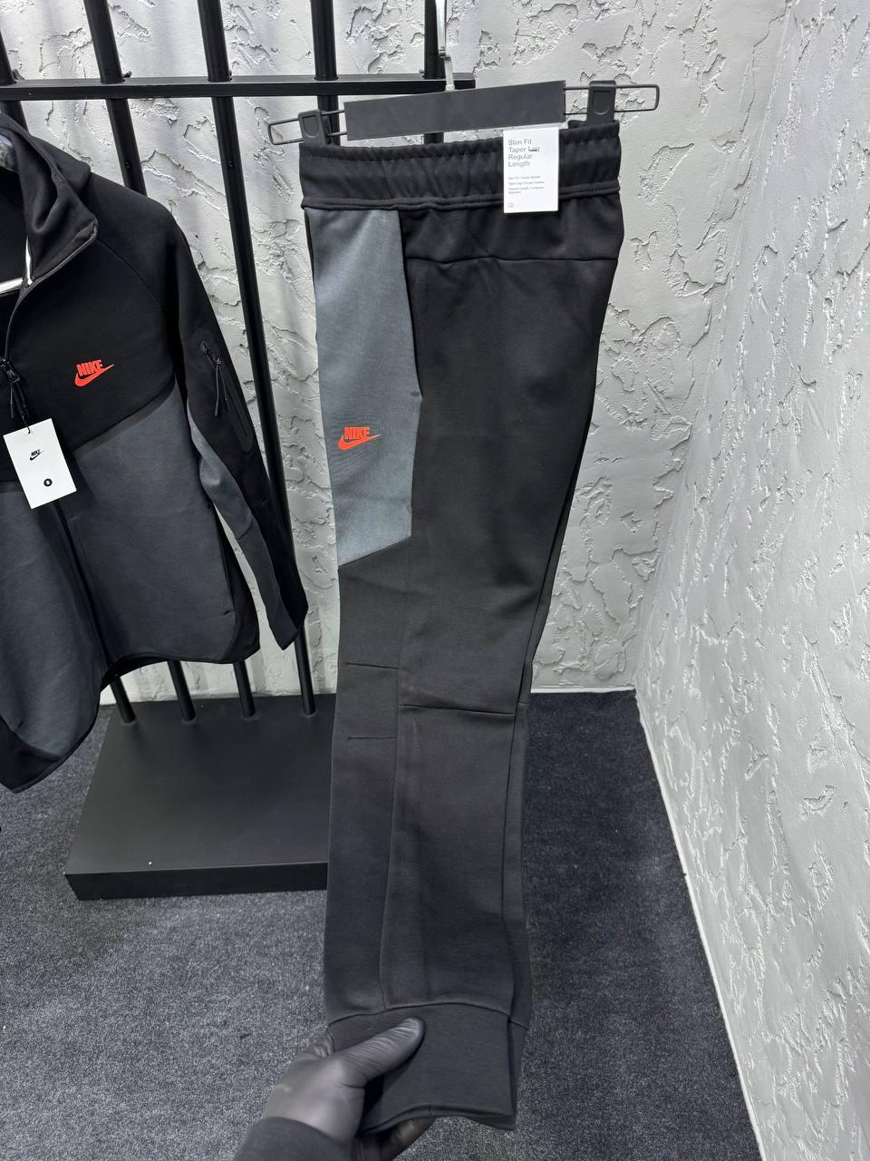 Nike Tech Fleece