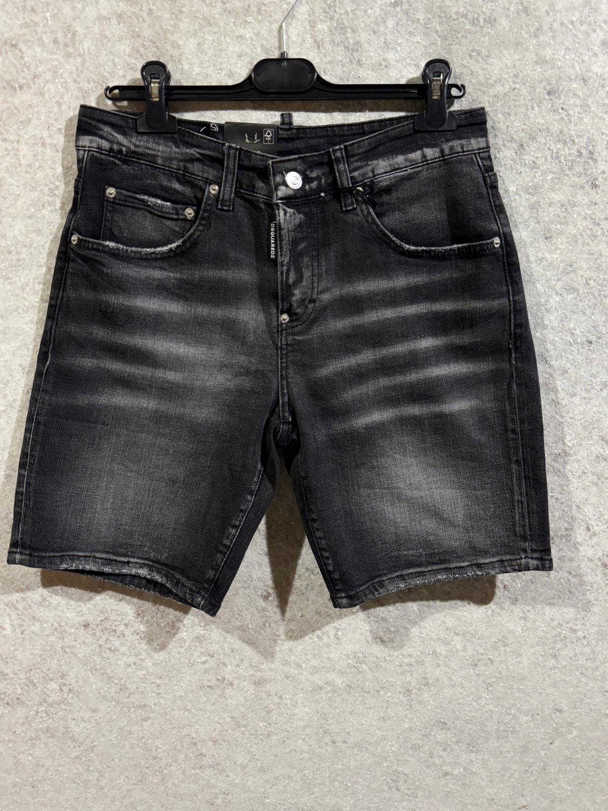 Dsquared2 908