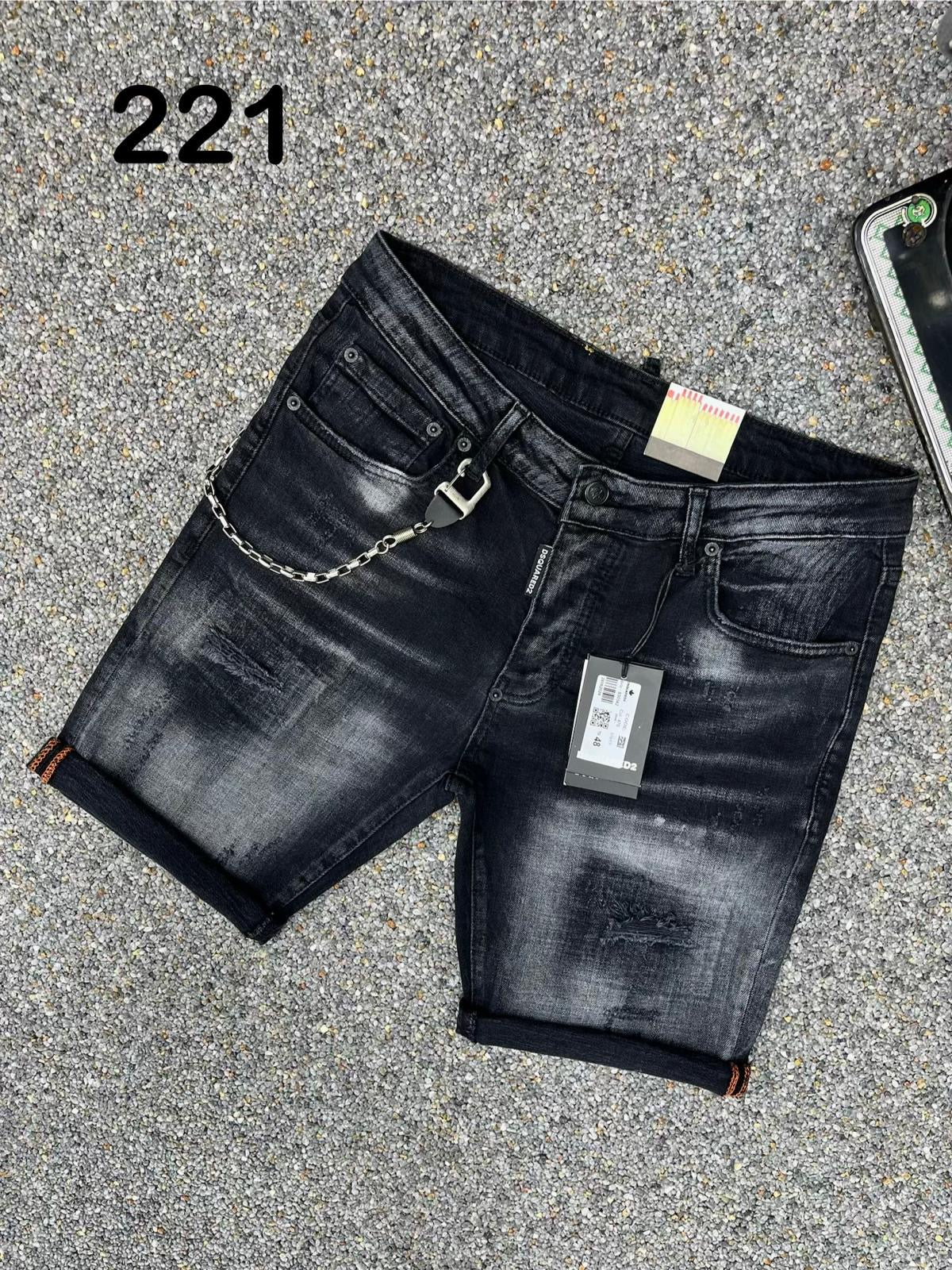 Dsquared2  221