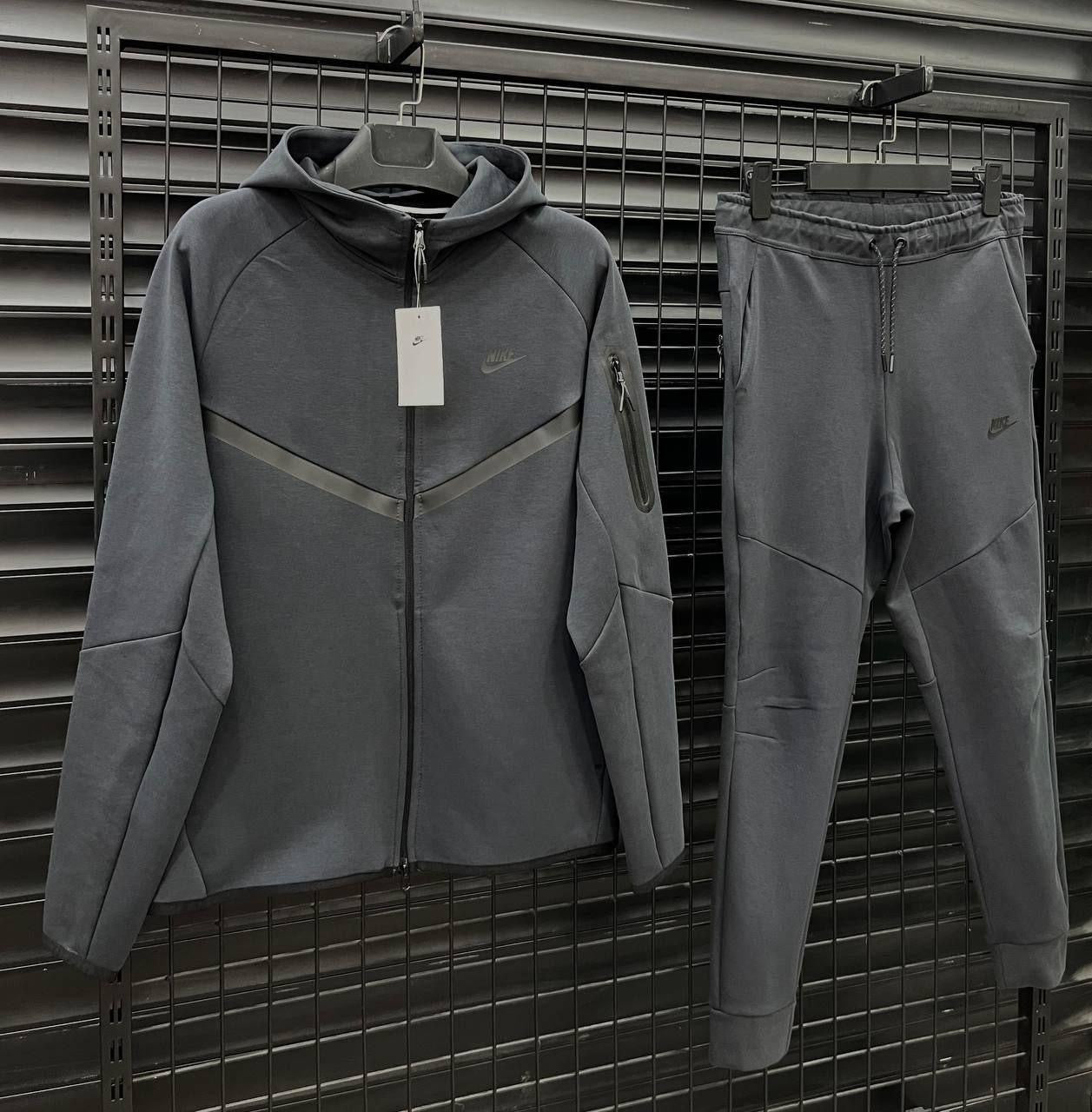 Nike Tech Fleece