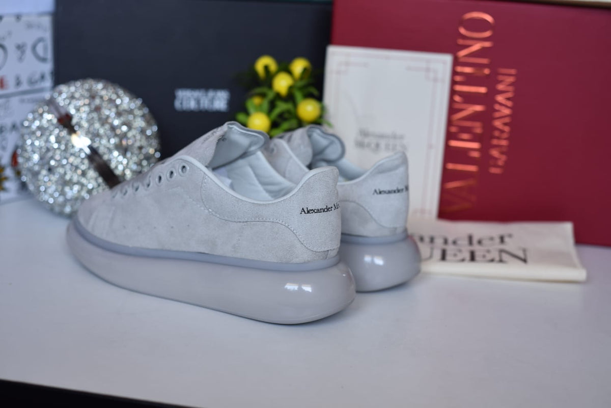 Alexander Mcqueen