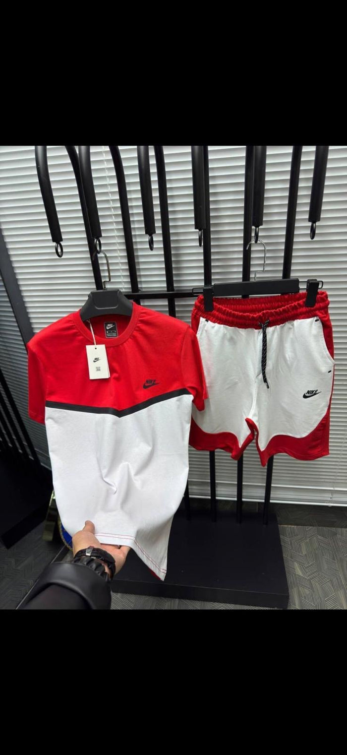 Nike Tech Fleece