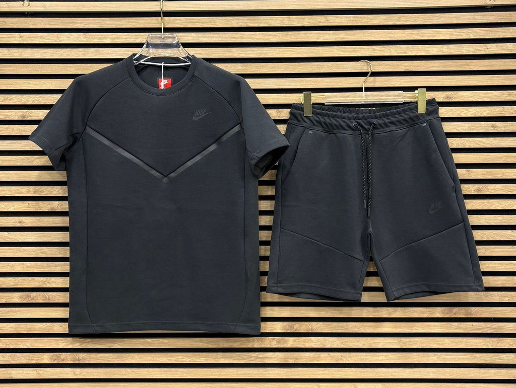 Nike Tech Fleece