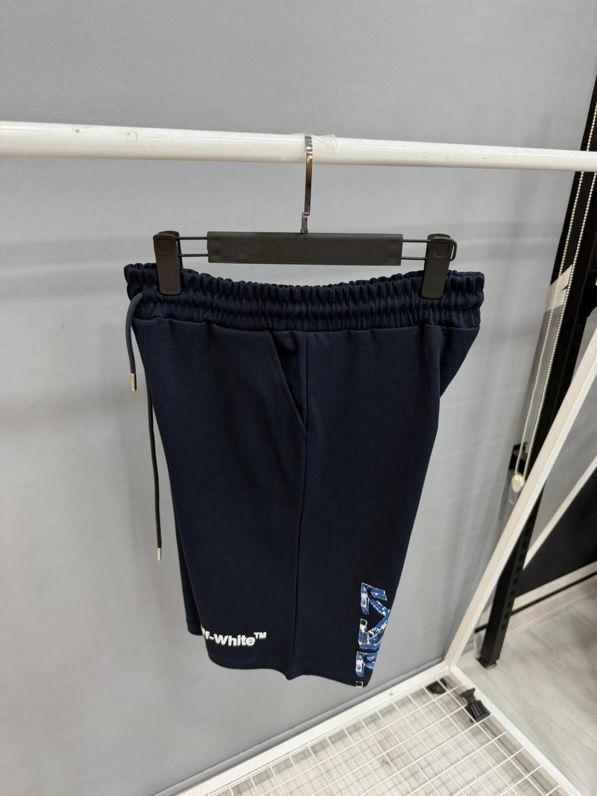 Off White