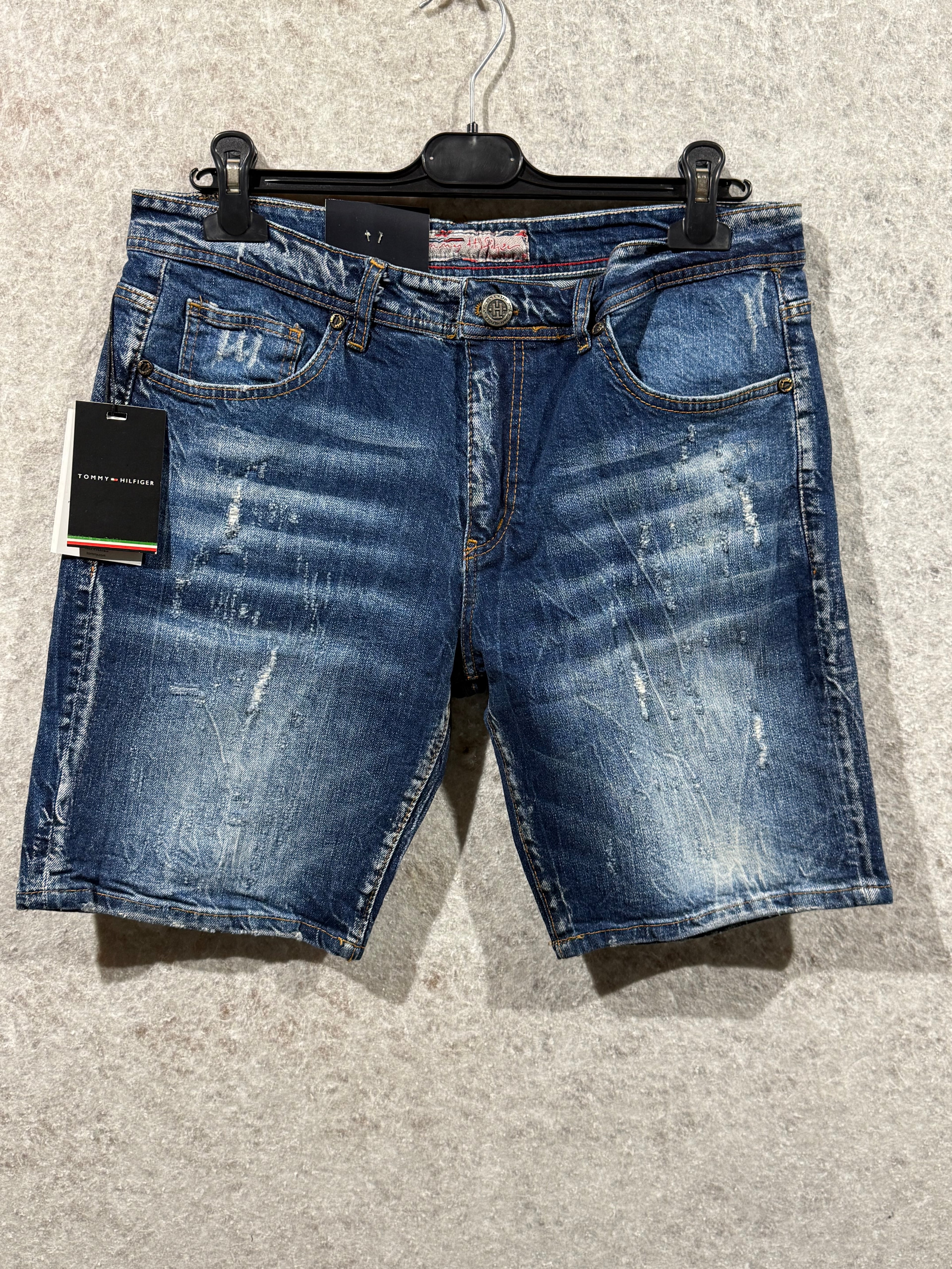 Tommy Hilfiger