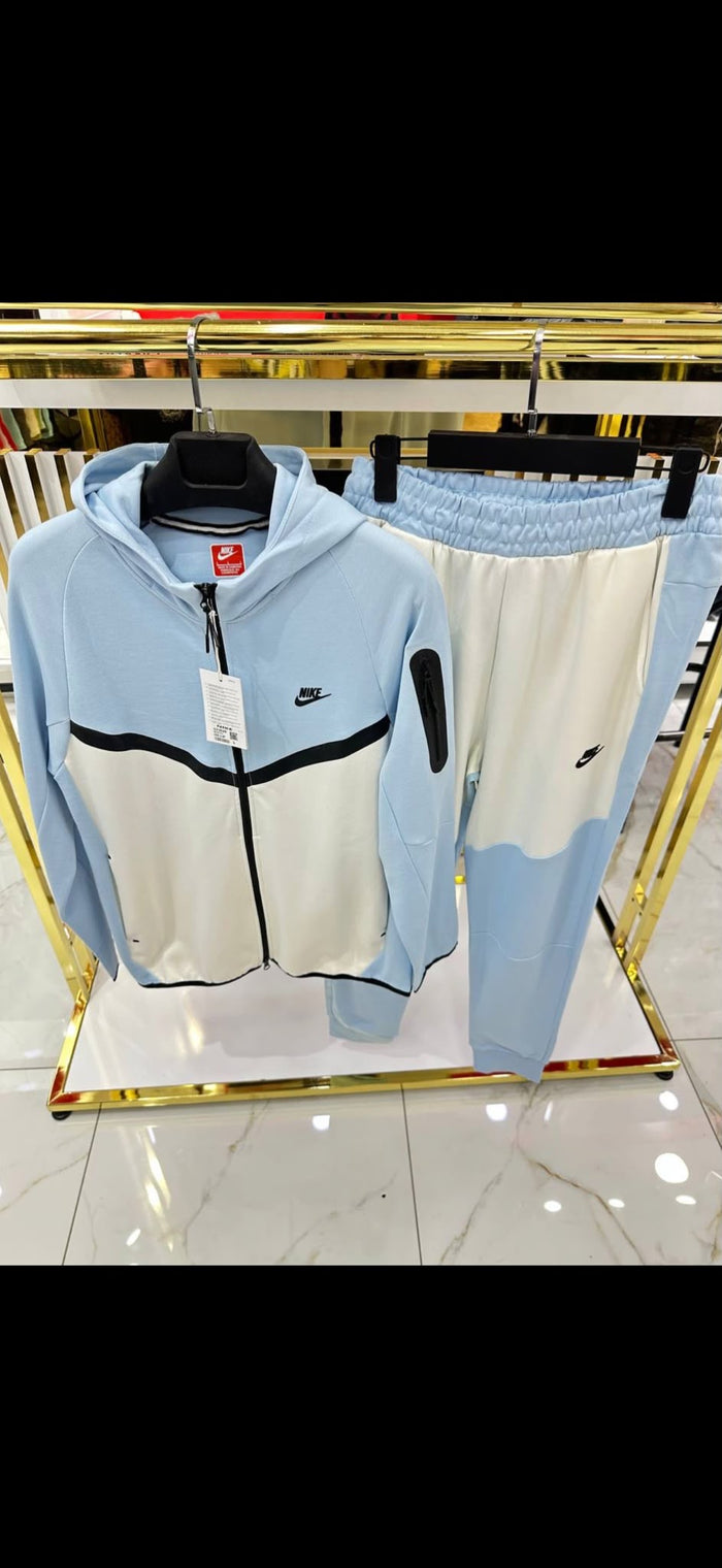 Nike Tech Fleece