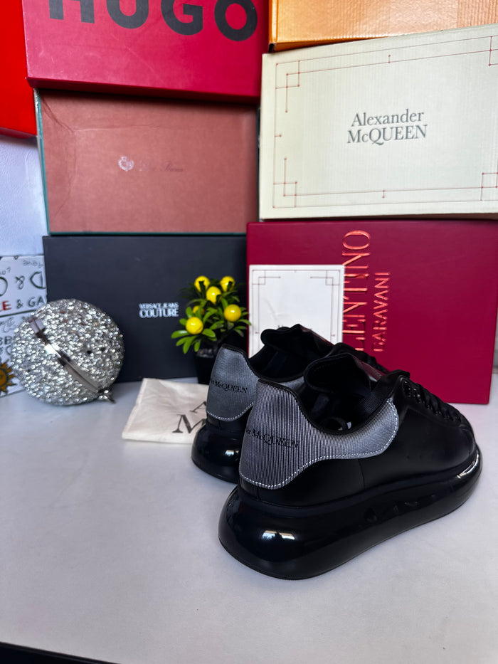Alexander Mcqueen