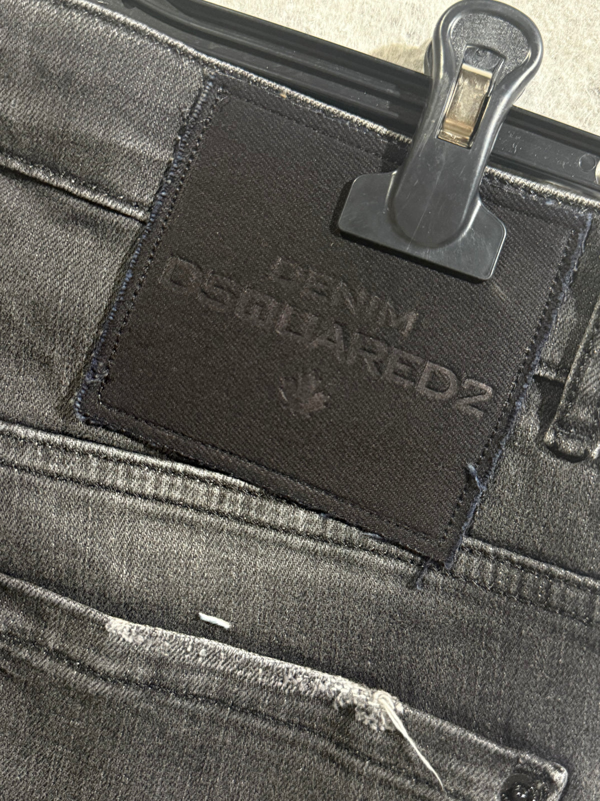 Dsquared2 1325
