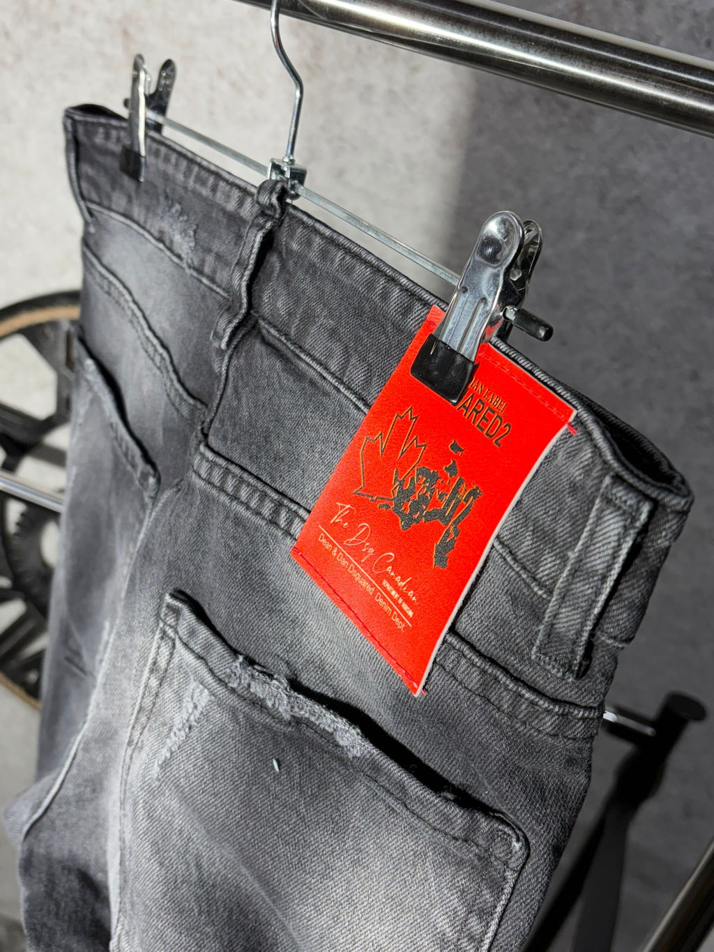 Dsquared2