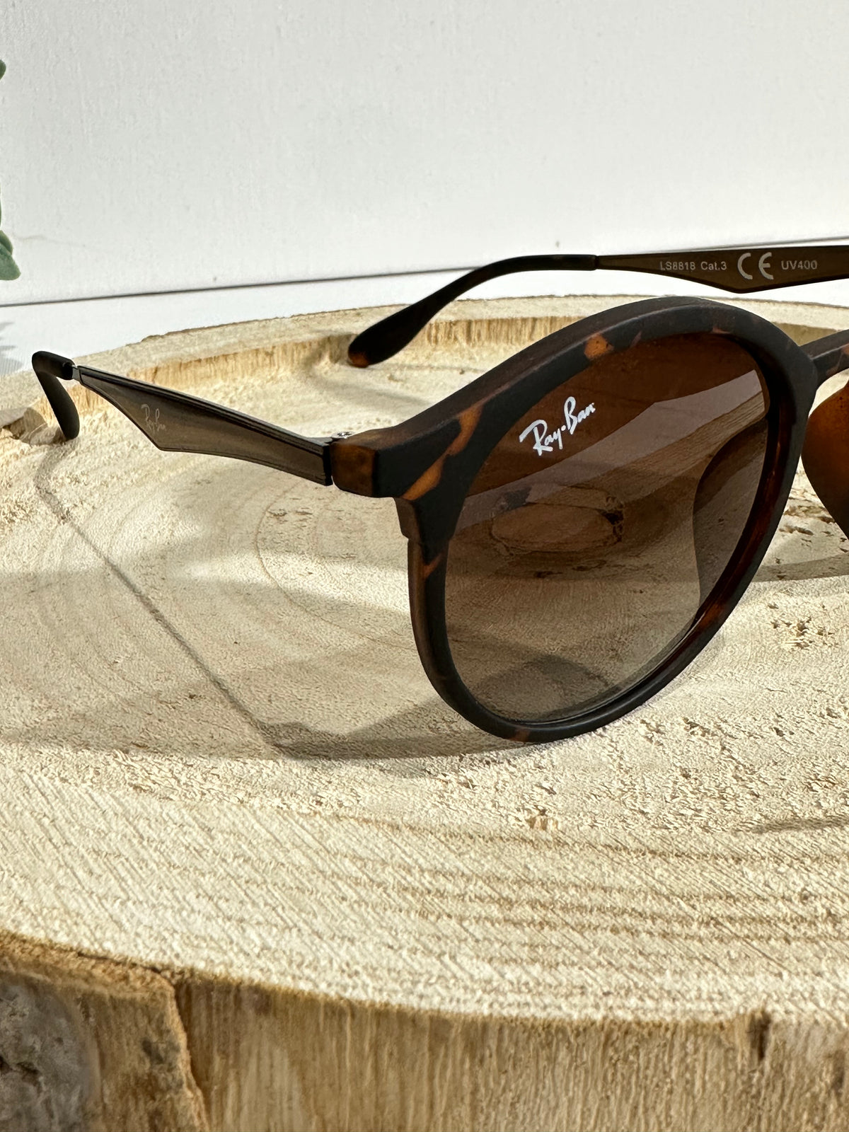Ray Ban