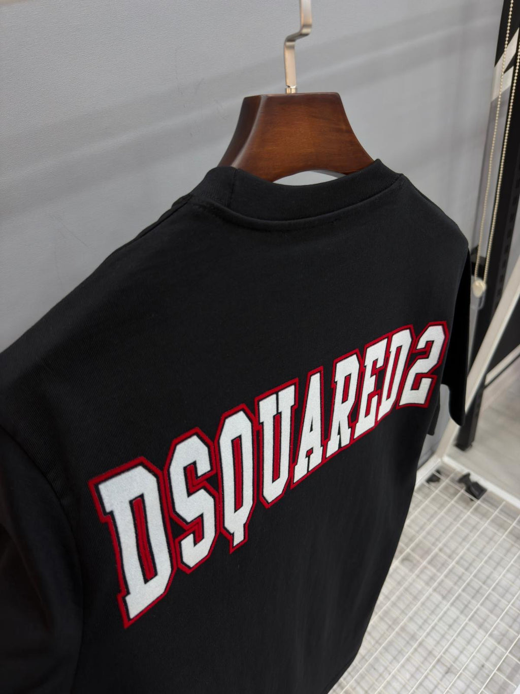 Dsquared2
