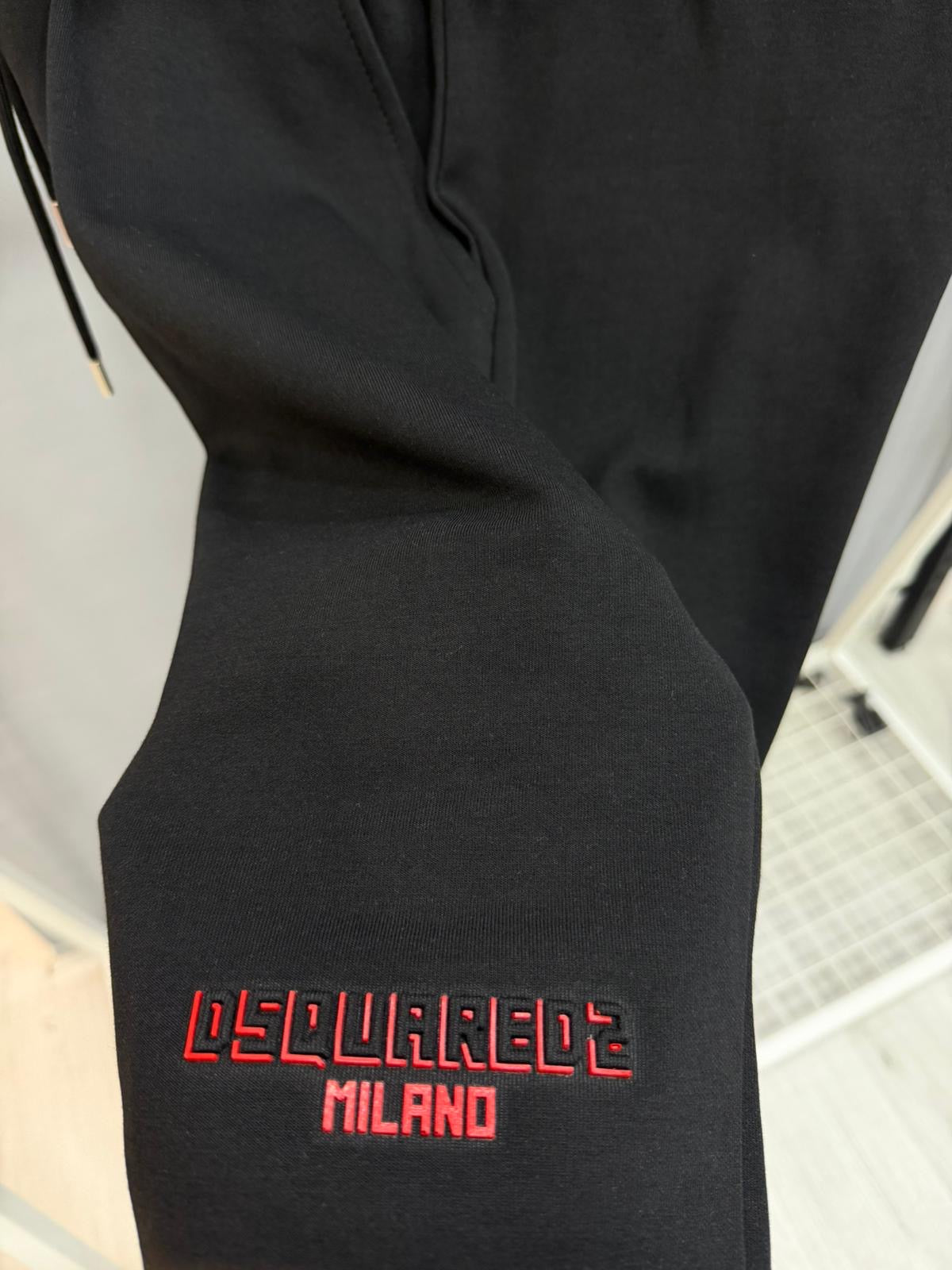 Dsquared2