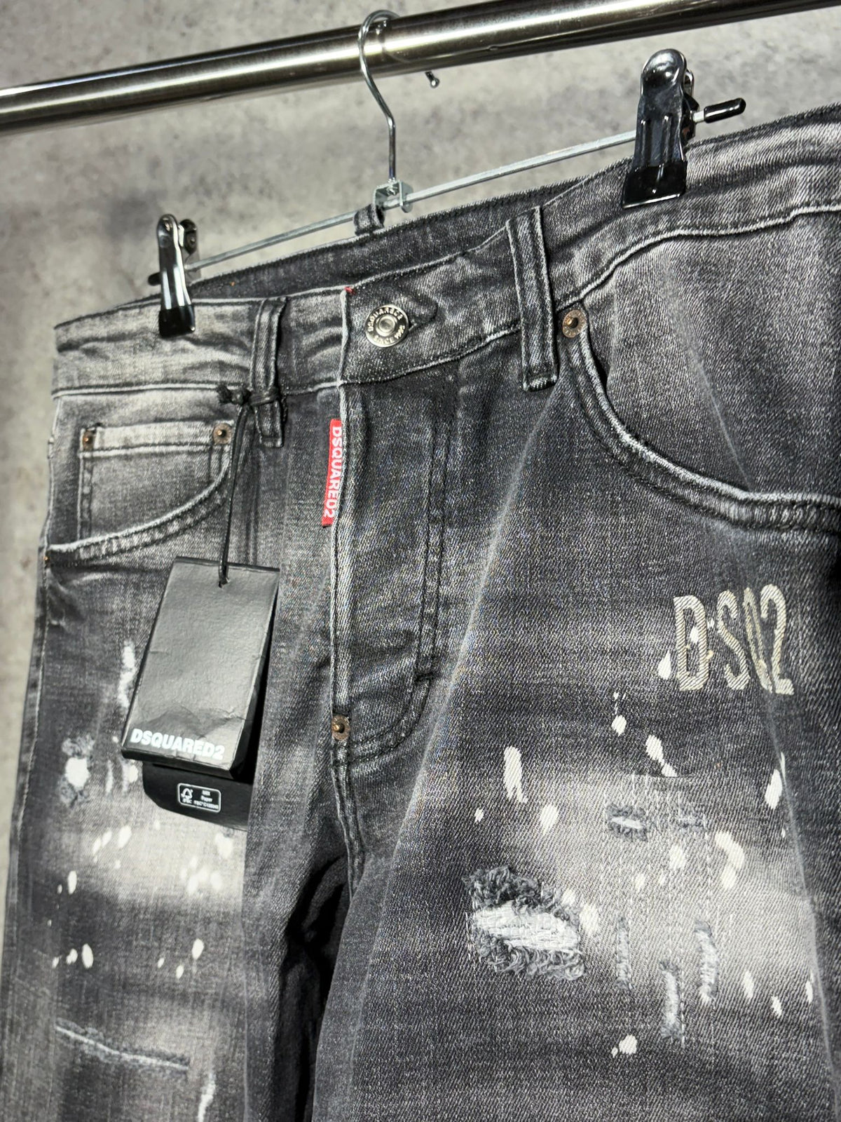 Dsquared2