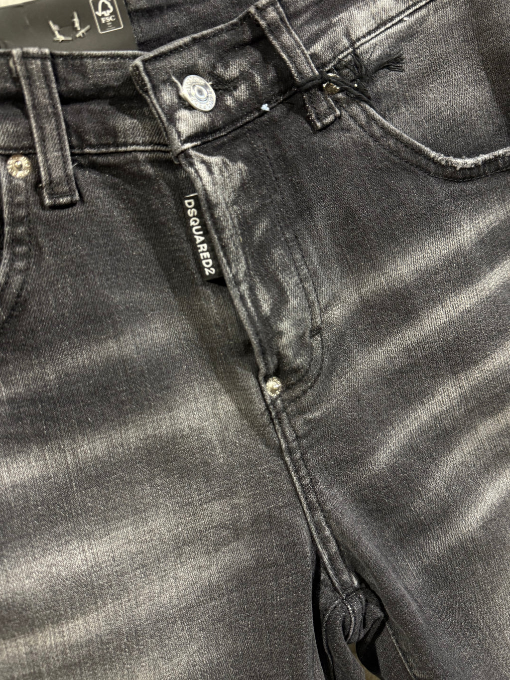 Dsquared2 908