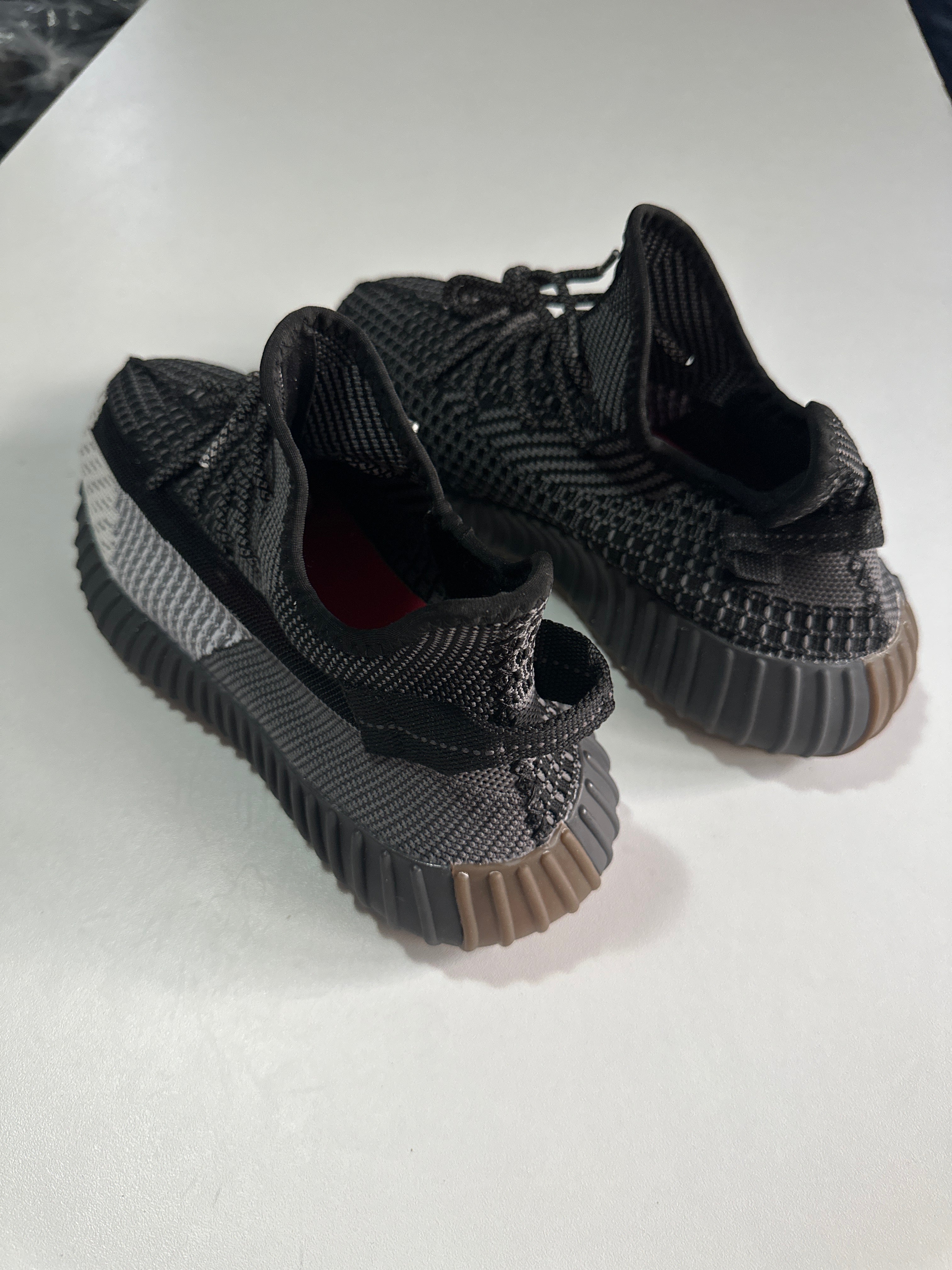 ADIDAY YEEZY