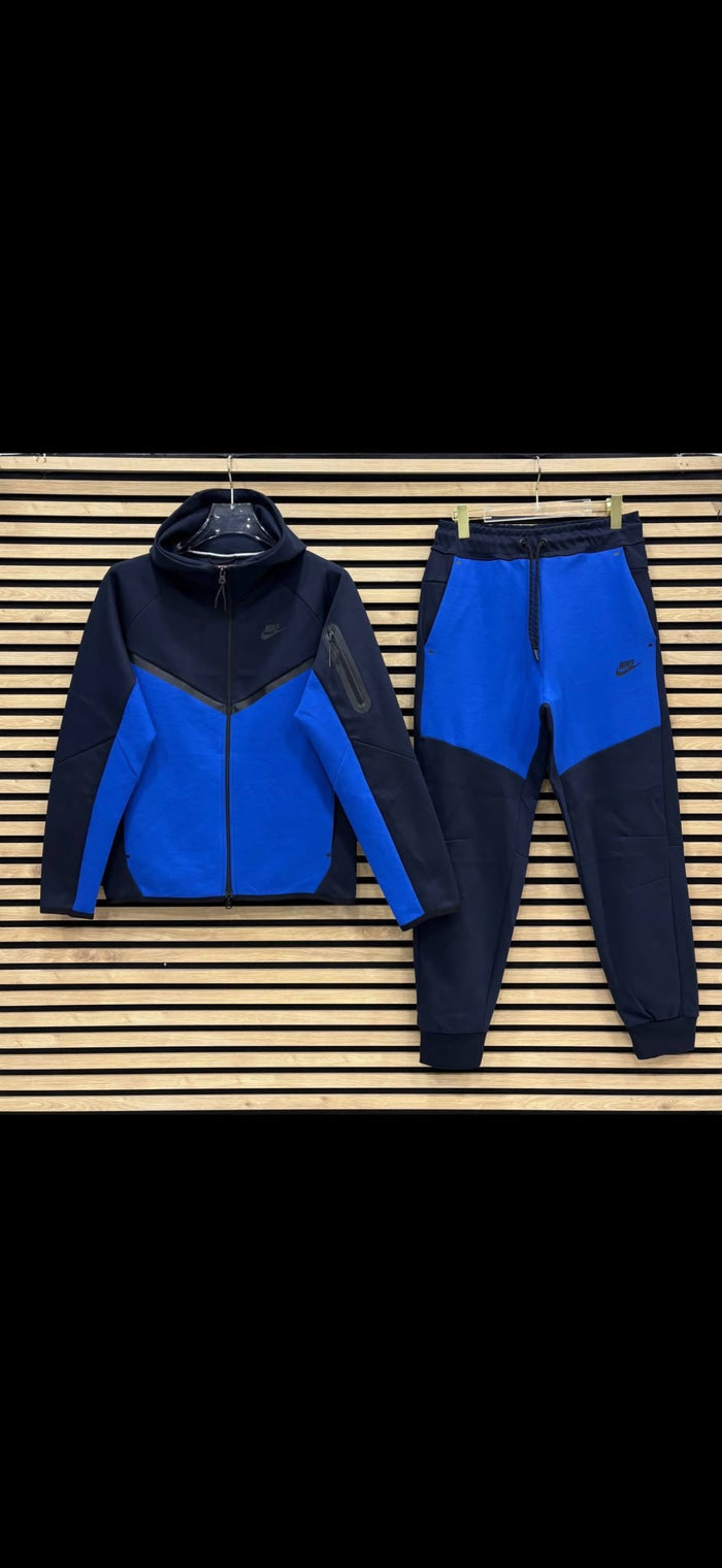 Nike Tech Fleece