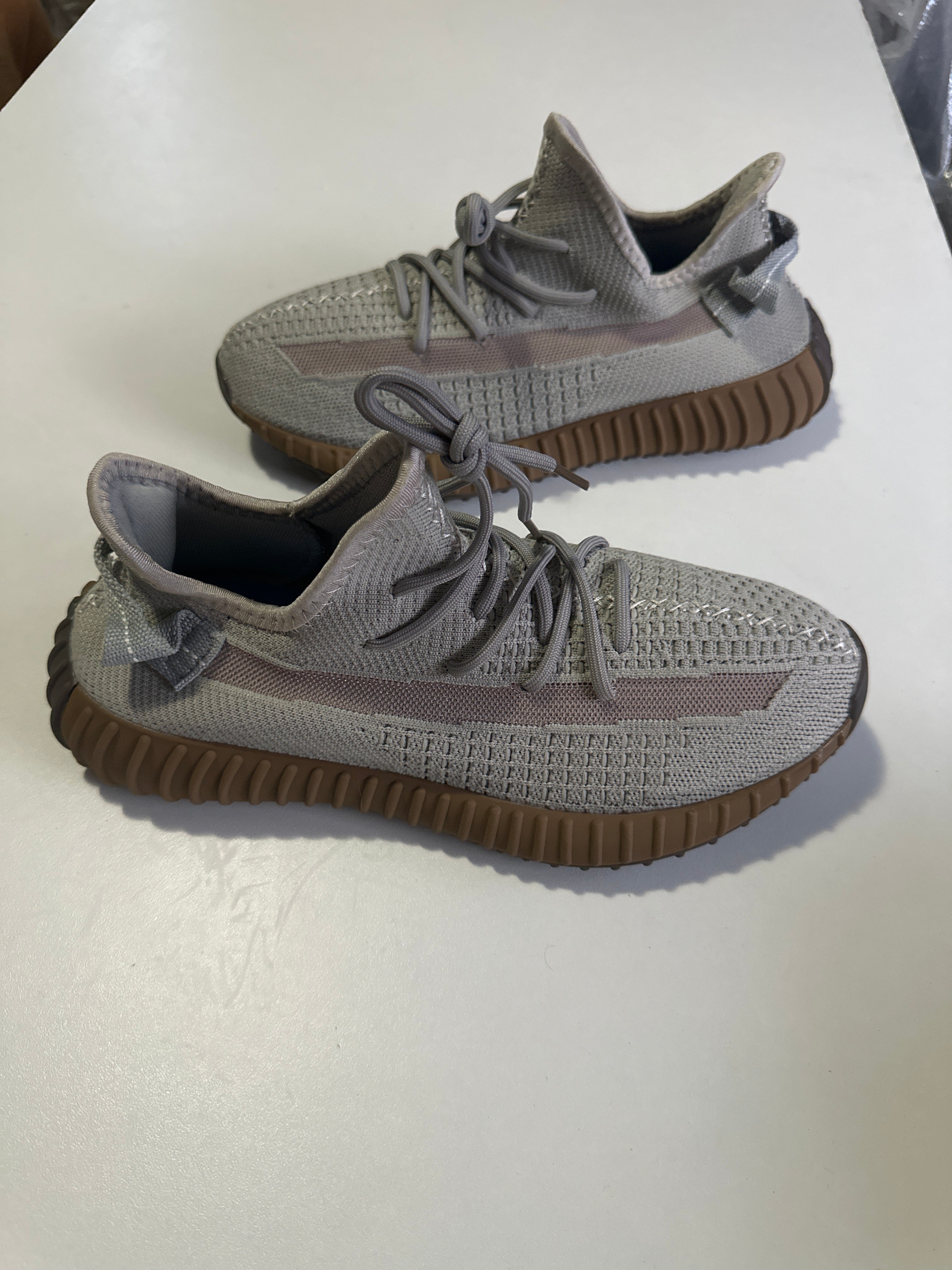ADIDAY YEEZY