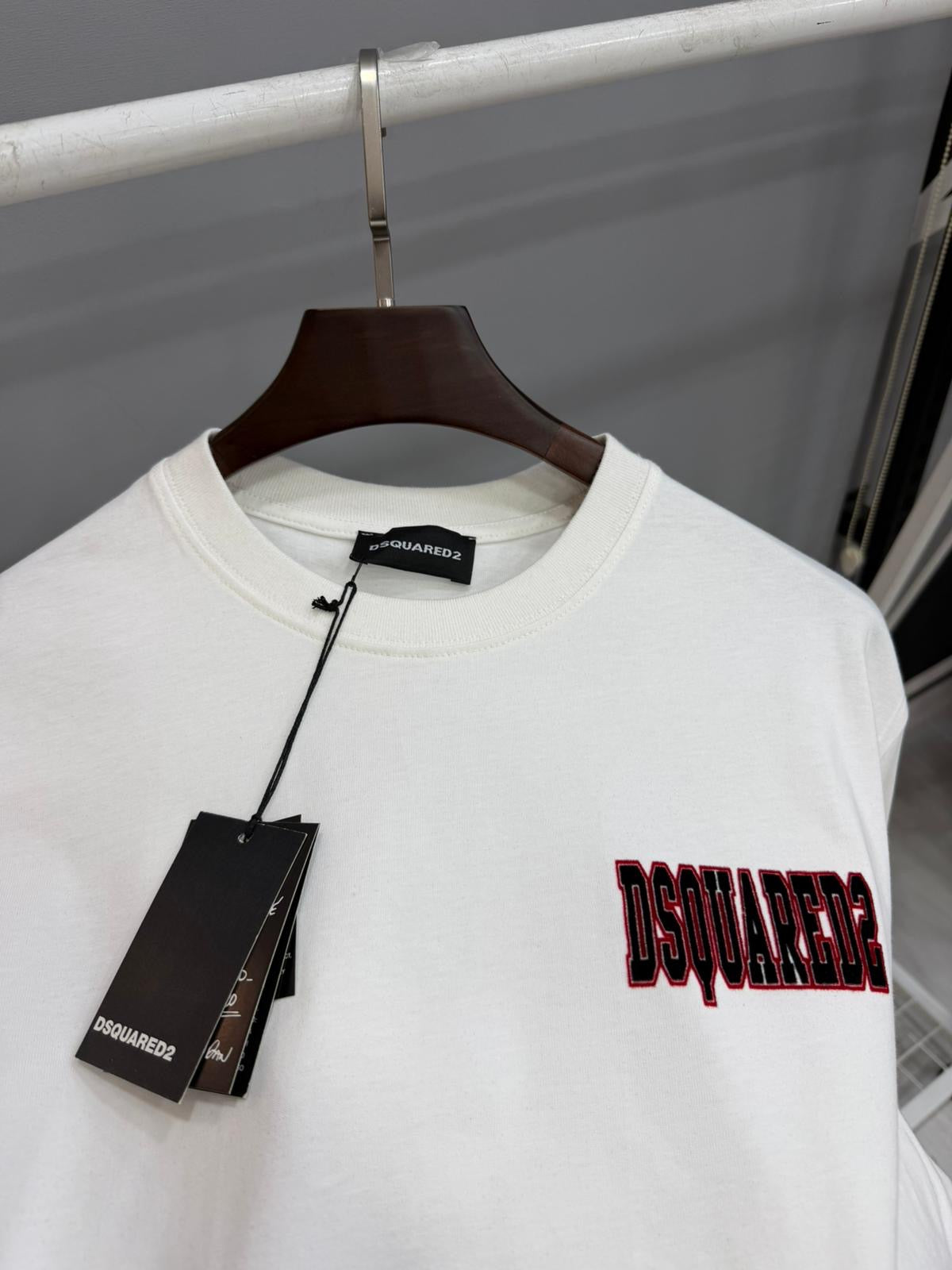 Dsquared2