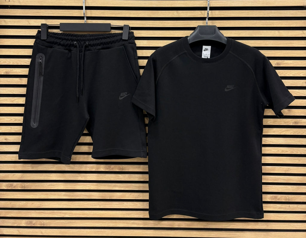 Nike Tech Fleece