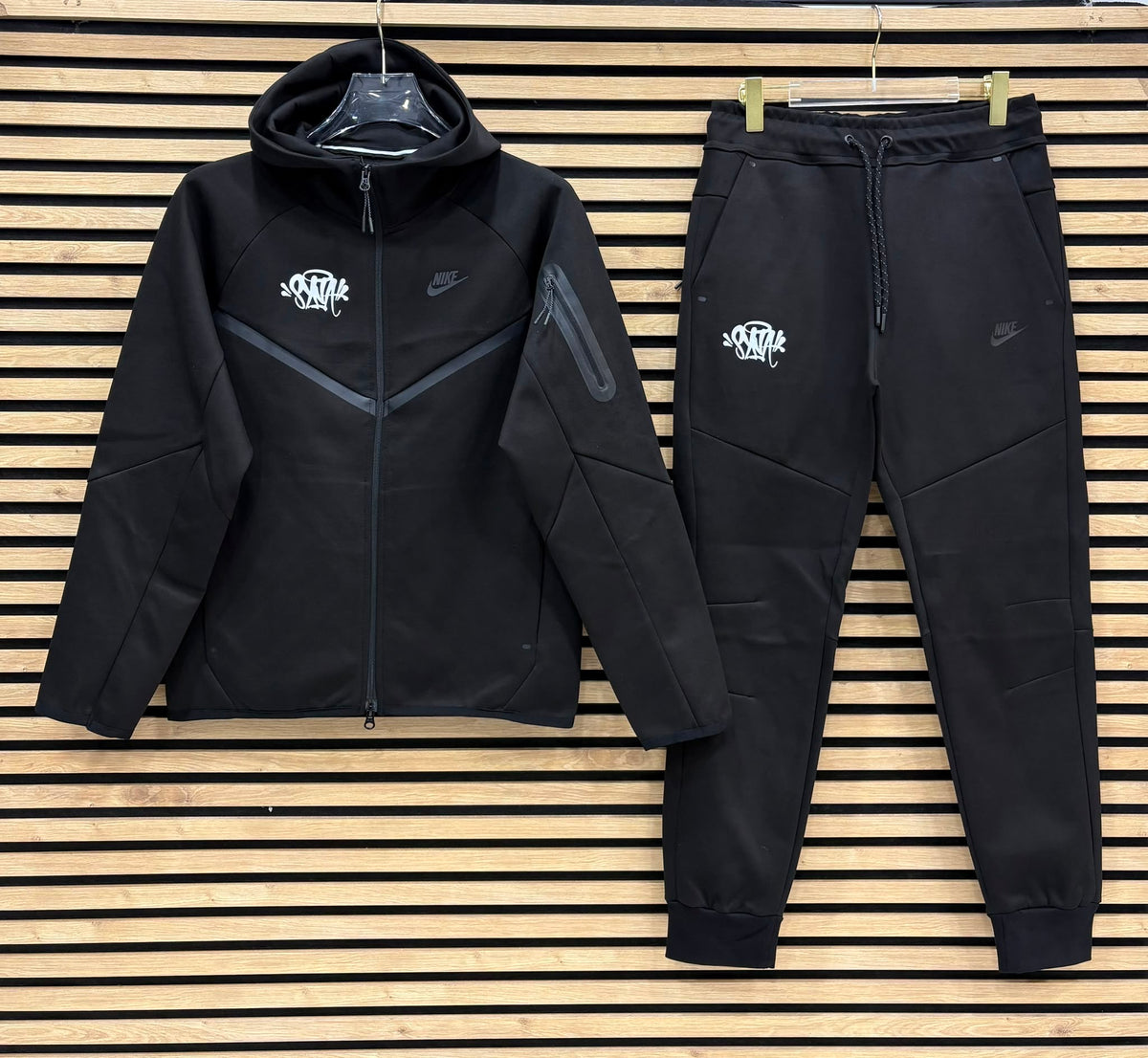 Nike Tech Fleece