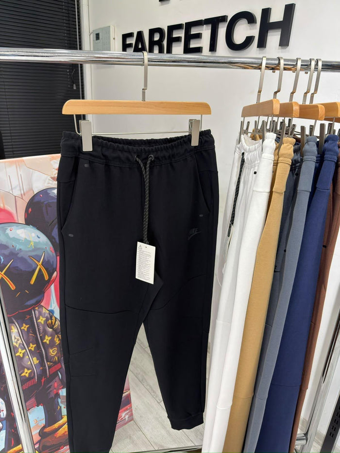 Nike Tech Fleece