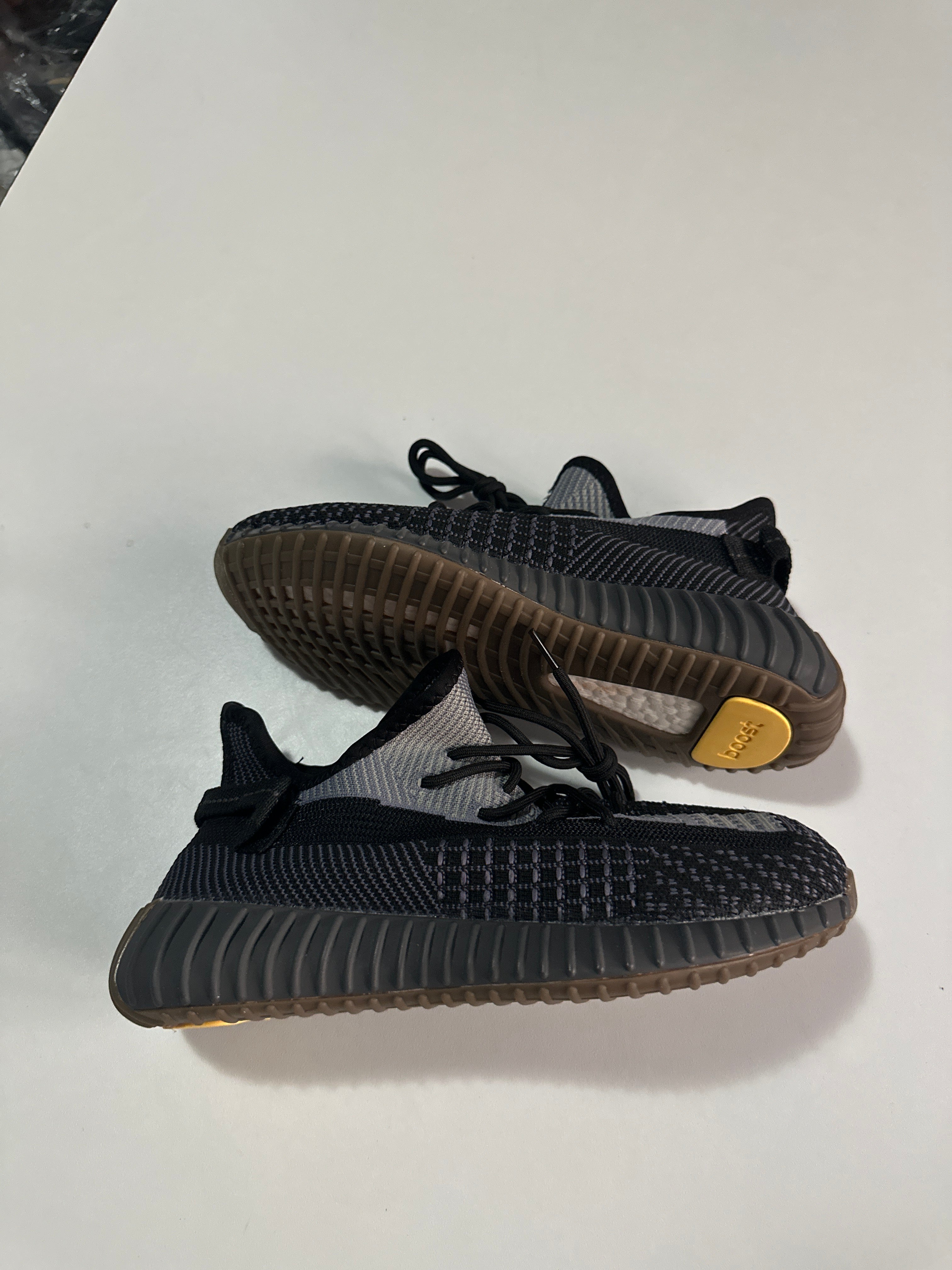 ADIDAY YEEZY