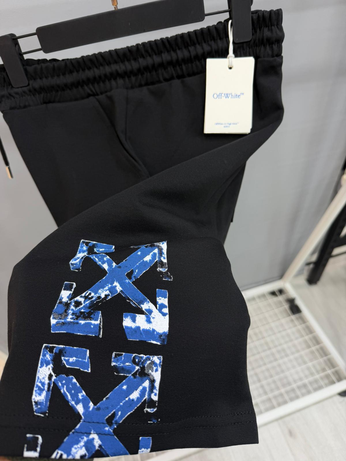 Off White