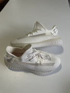 ADIDAY YEEZY