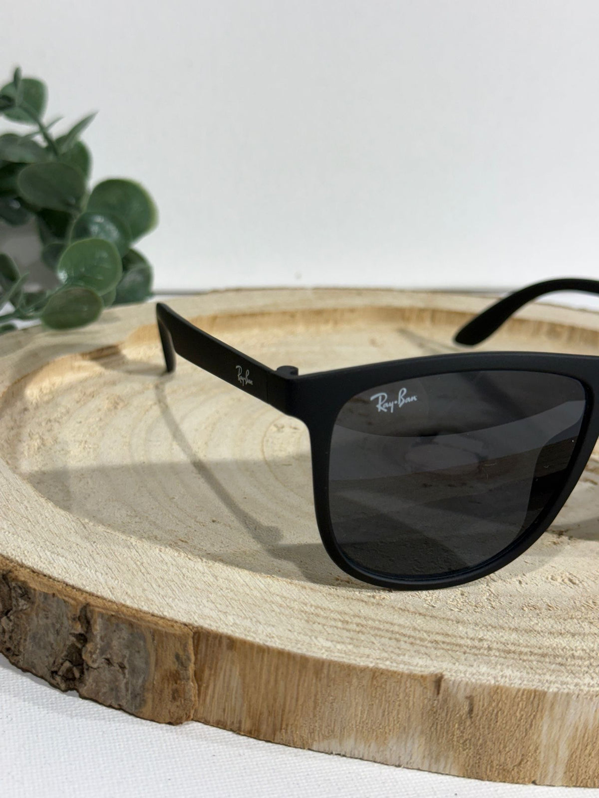 Ray Ban