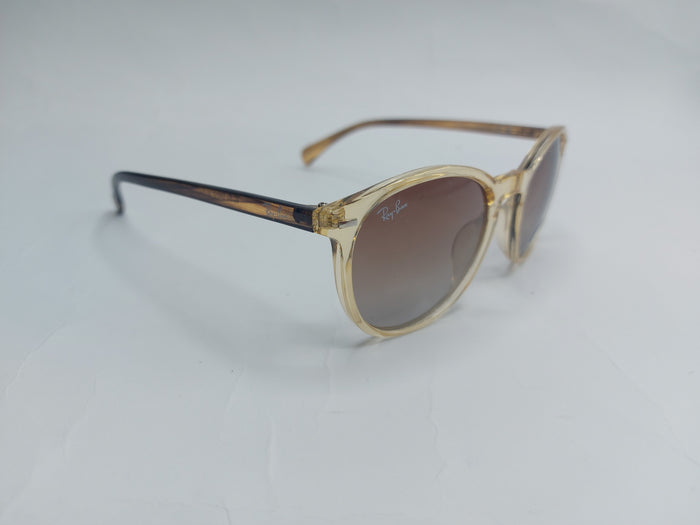 Ray Ban