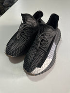 ADIDAY YEEZY