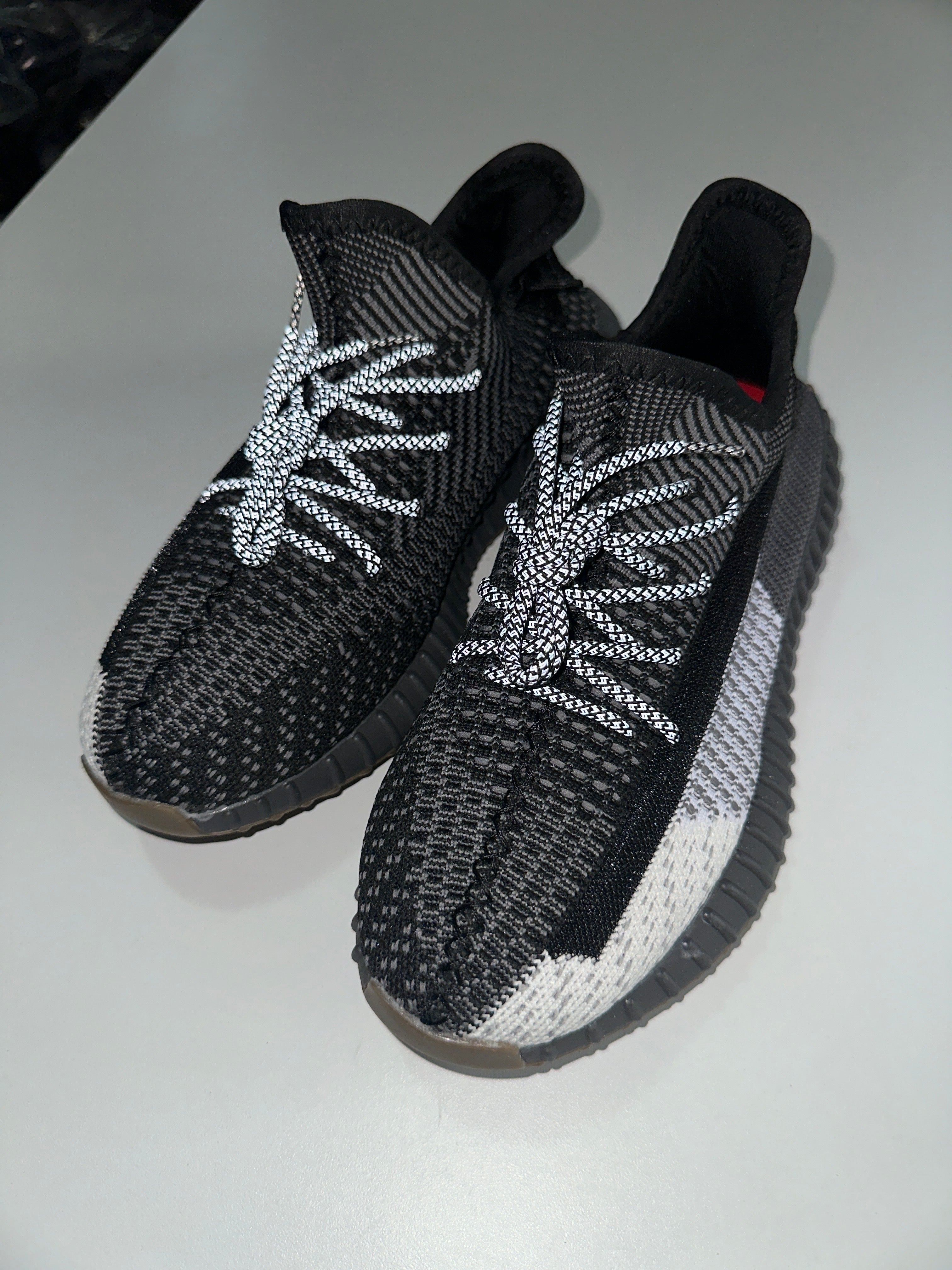 ADIDAY YEEZY