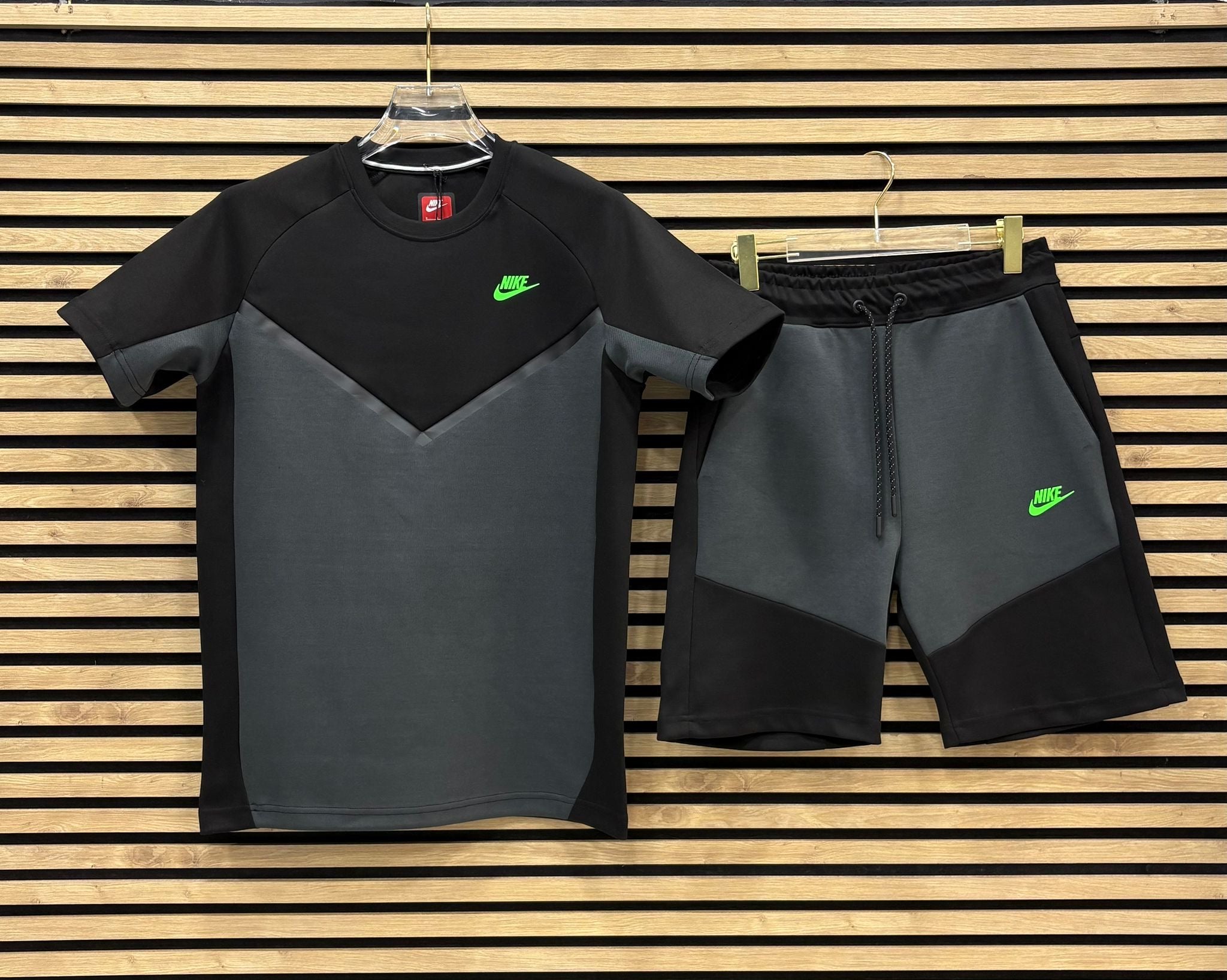 Nike Tech Fleece