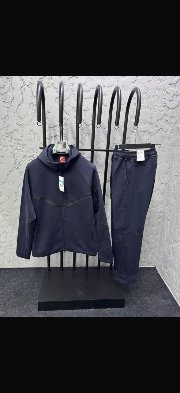 Nike Tech Fleece