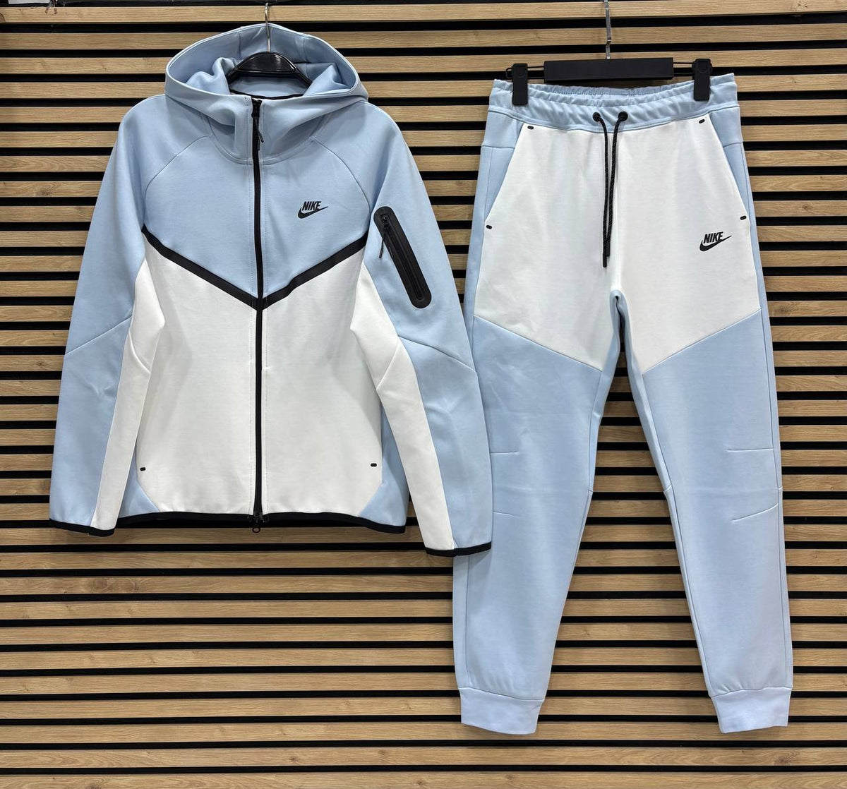 Nike Tech Fleece
