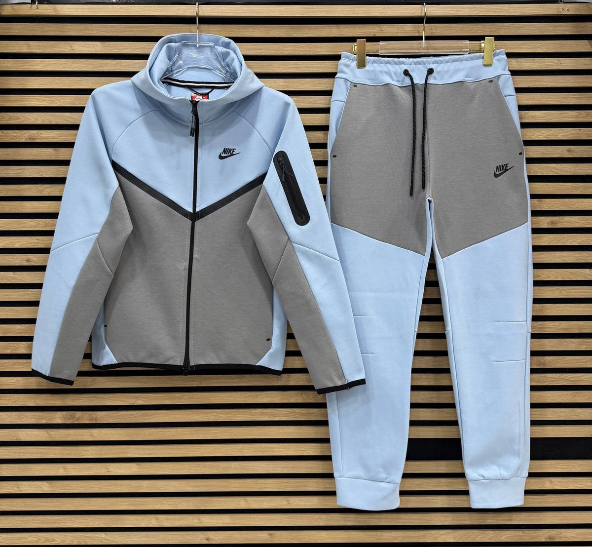 Nike Tech Fleece