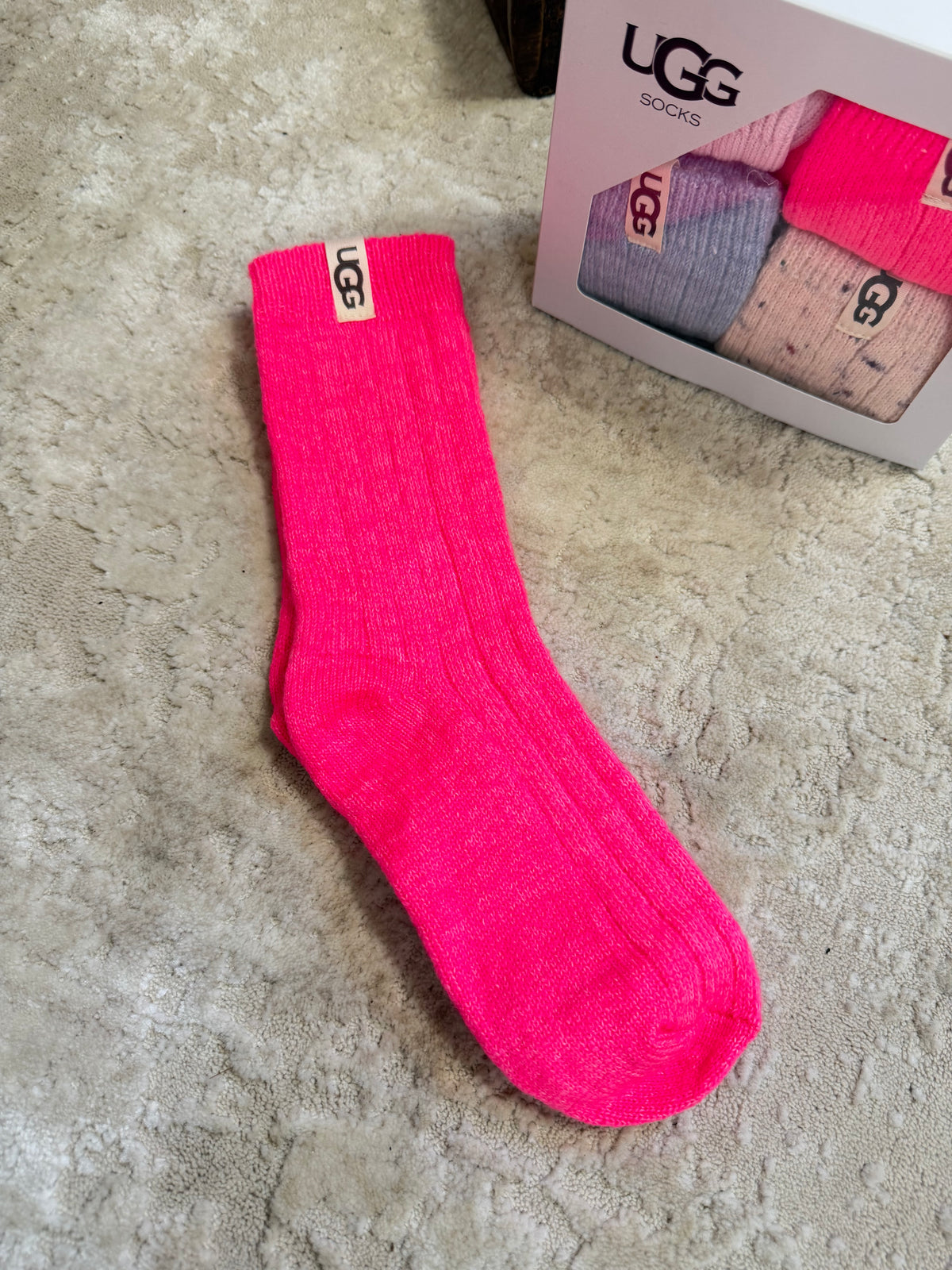 UGG