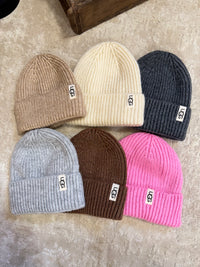 UGG