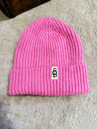 UGG