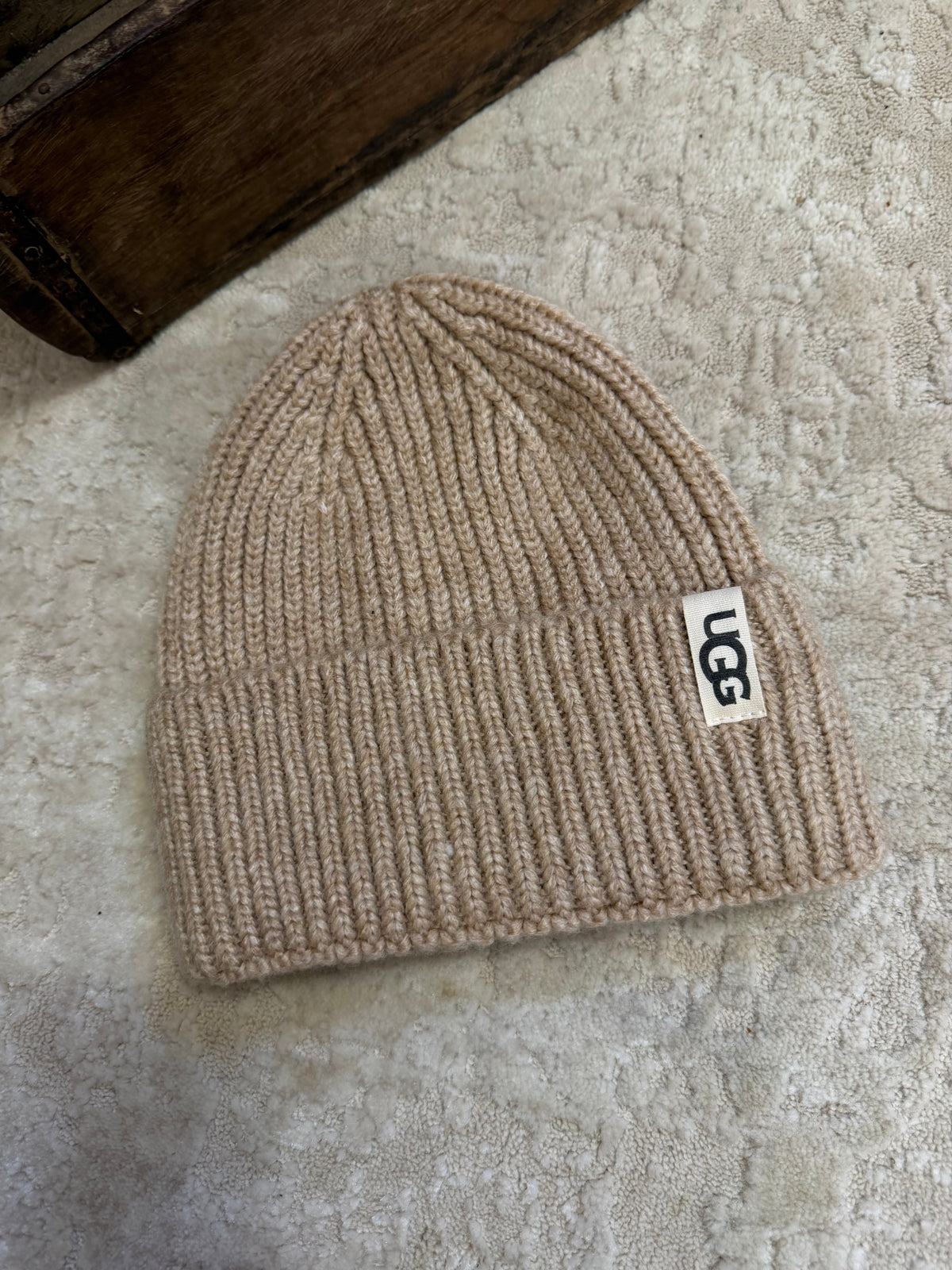 UGG