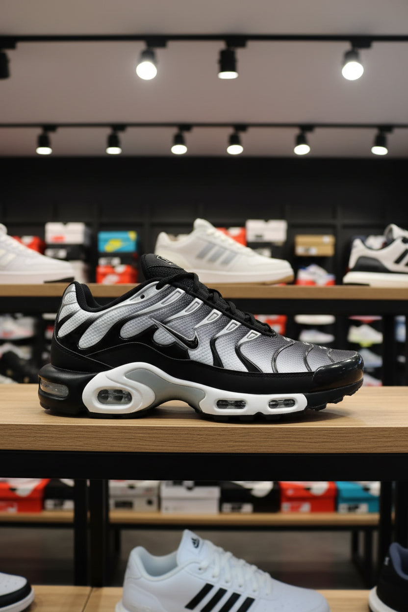 NIKE TN