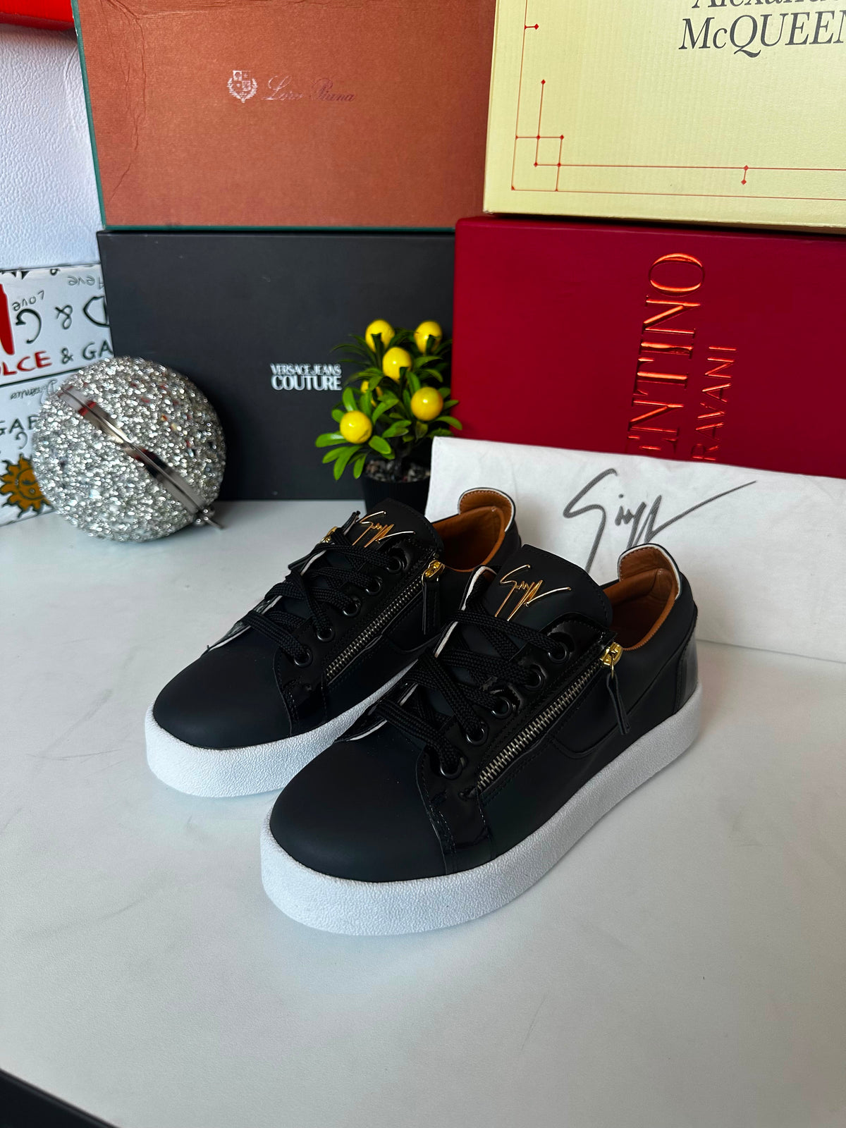 Giuseppe Zanotti