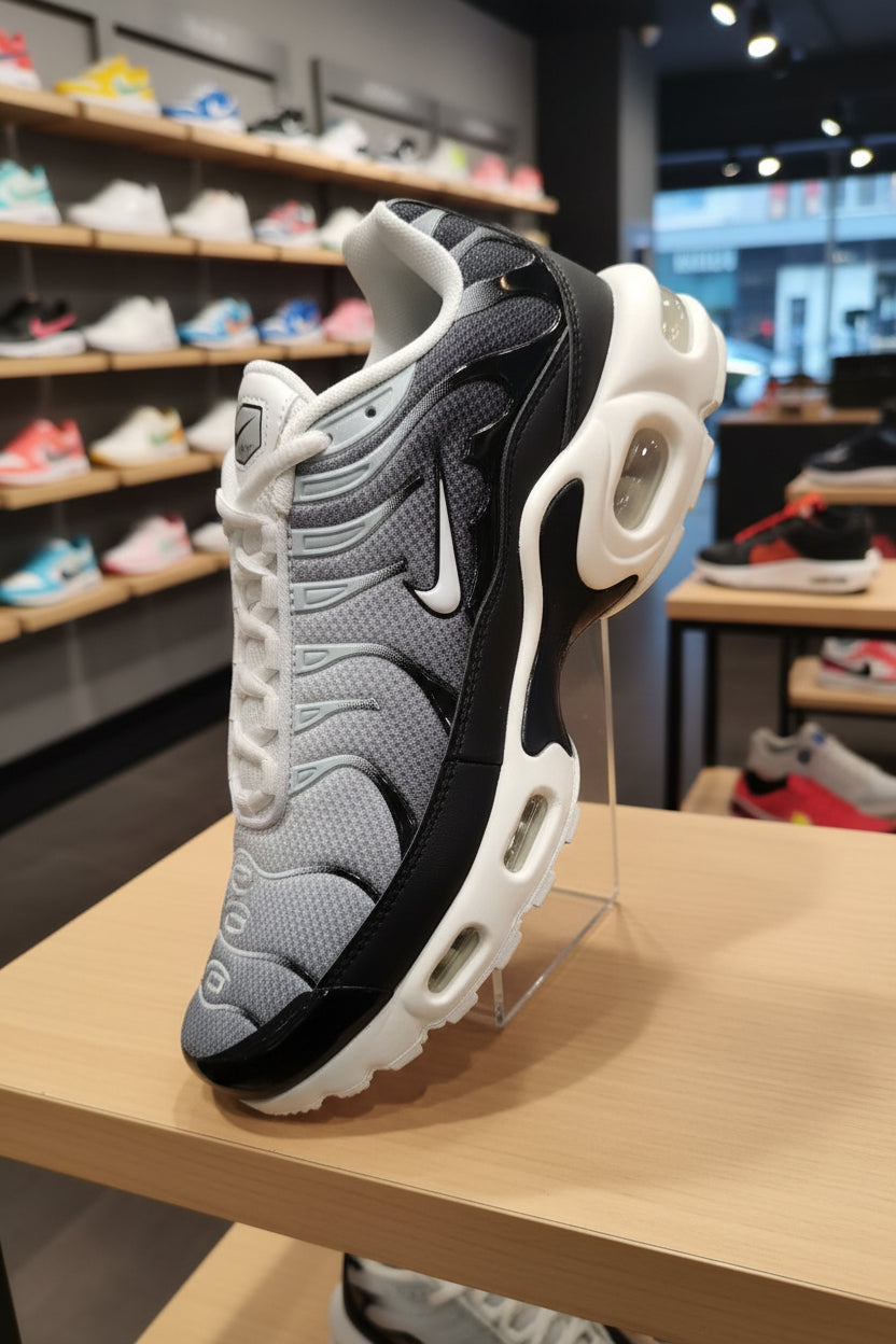 NIKE TN