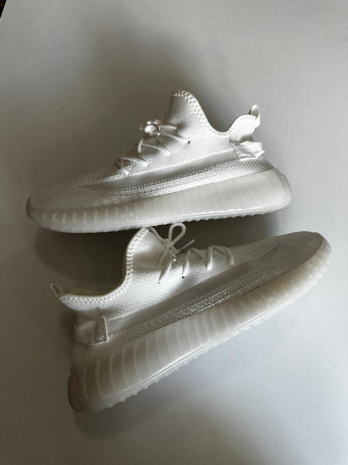 ADIDAY YEEZY