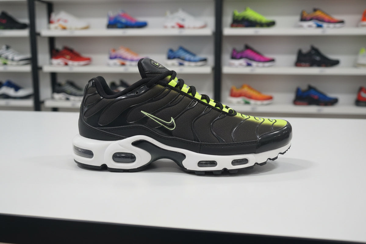 NIKE TN