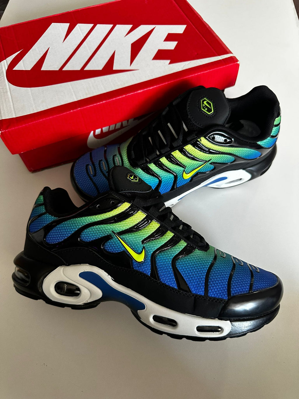 NIKE TN