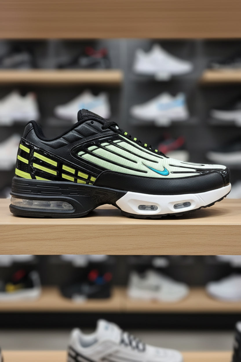 NIKE AIR TUNED